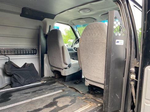 Used 2006 Ford E-350 and Econoline 350 Extended Super Duty image 20