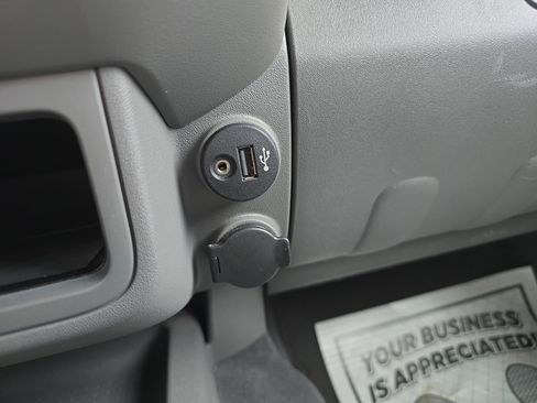 Used 2019 Nissan Frontier SV image 30