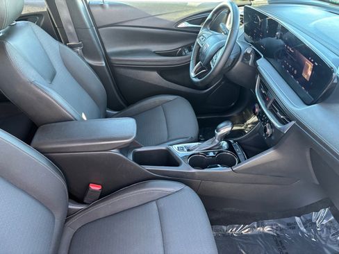 Used 2024 Buick Encore GX Preferred image 13