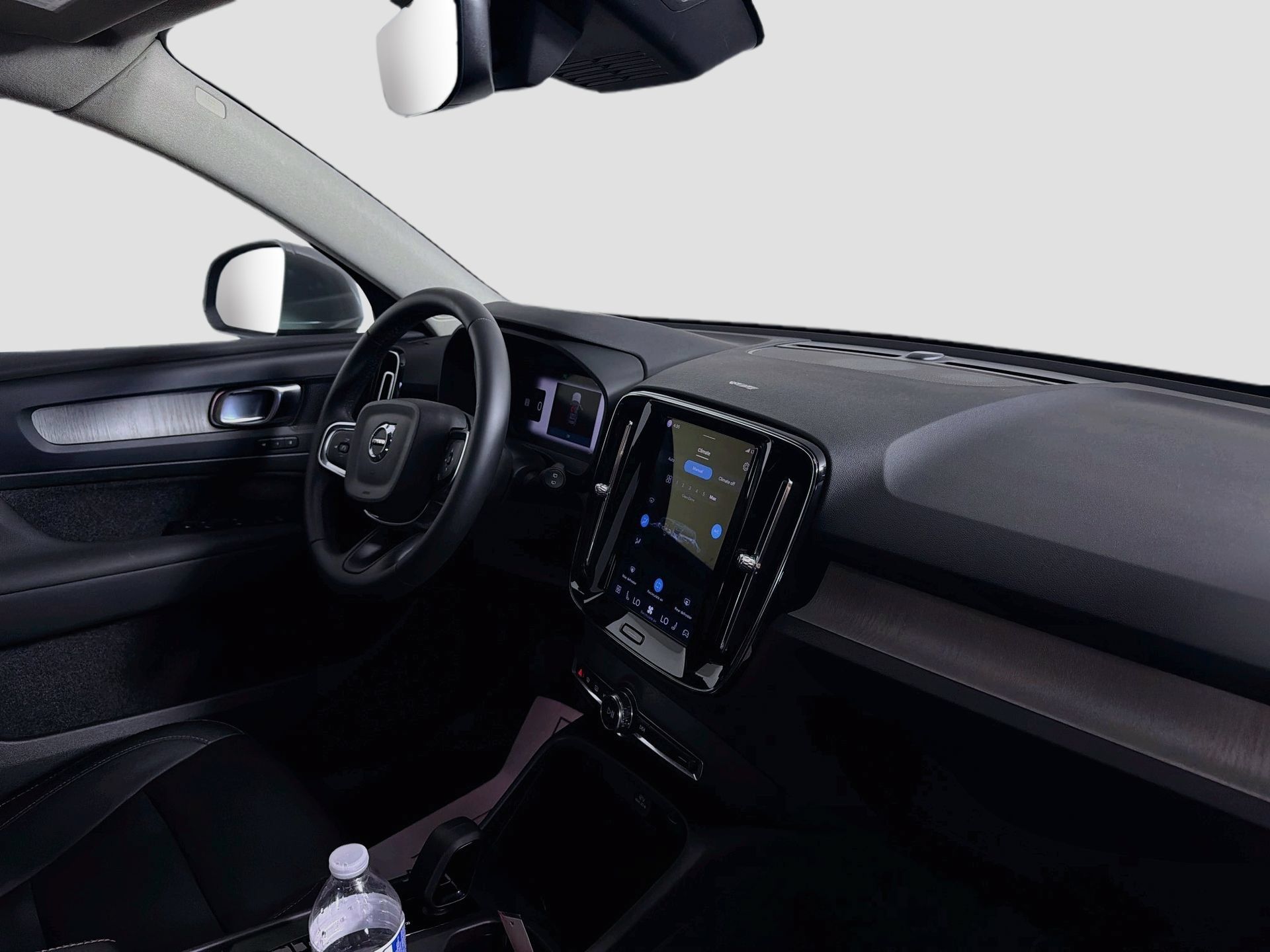 Certified 2024 Volvo XC40 B5 Core AWD/4WD image 28