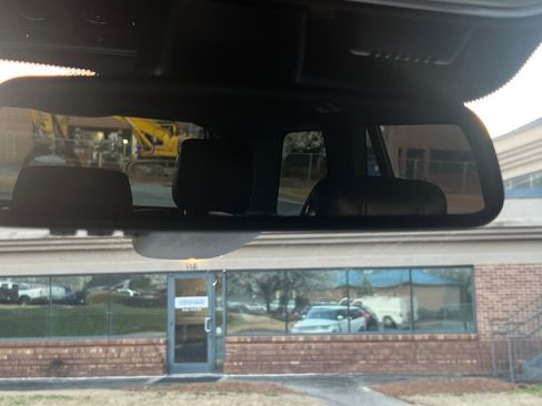 Used 2016 Land Rover Range Rover HSE image 57