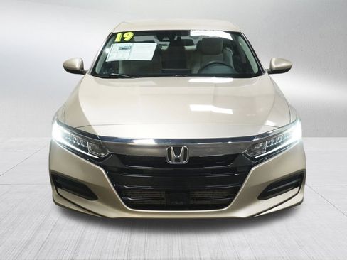 Used 2019 Honda Accord LX image 11