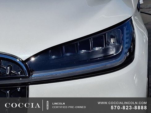 Certified 2025 Lincoln Aviator AWD image 9