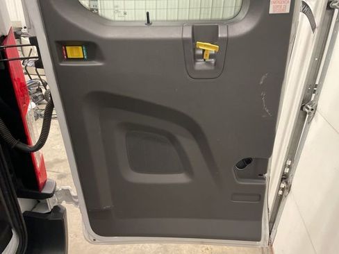 Used 2023 Ford Transit 350 XLT image 37