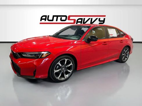 Used 2025 Honda Civic Sport Touring image 3