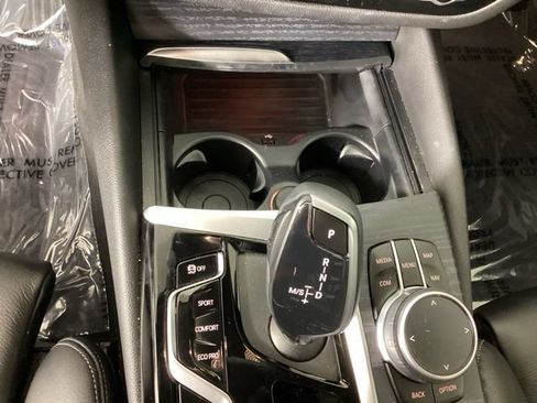 Used 2022 BMW 530i xDrive w/ Convenience Package AWD/4WD image 20