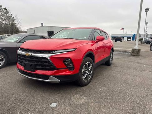 Used 2023 Chevrolet Blazer LT image 11