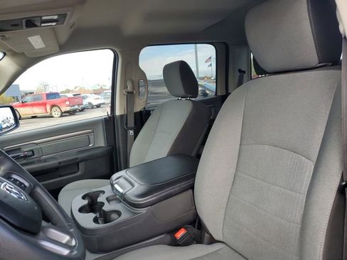 Used 2023 RAM 1500 Classic SLT AWD/4WD image 12