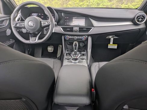 New 2025 Alfa Romeo Giulia AWD image 18