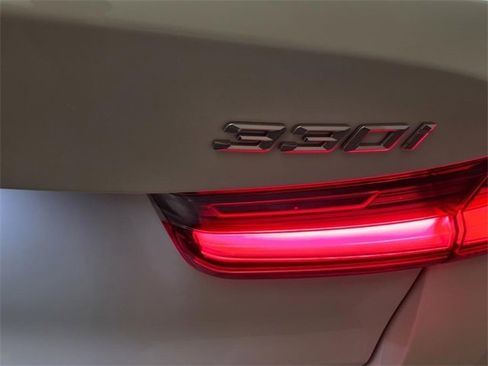 Used 2025 BMW 330i xDrive 330i xDrive w/ Premium Package image 44