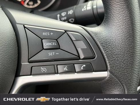 Used 2024 Nissan Altima 2.5 SV FWD image 15