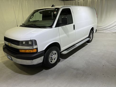 Used 2023 Chevrolet Express 2500 w/ Driver Convenience Package image 6