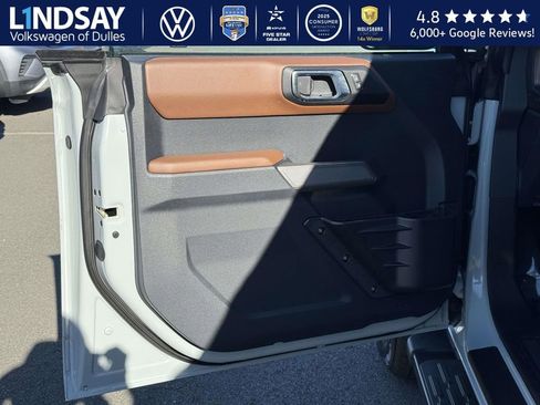 Used 2022 Ford Bronco Outer Banks image 8