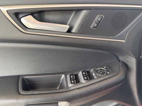 Used 2022 Ford Edge SEL image 14