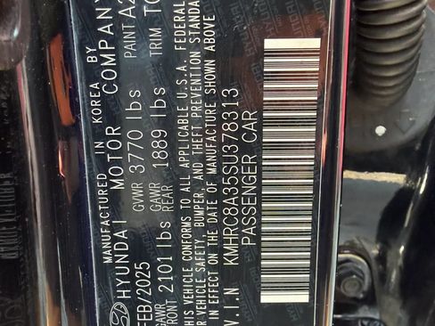 Used 2025 Hyundai Venue SEL FWD image 23
