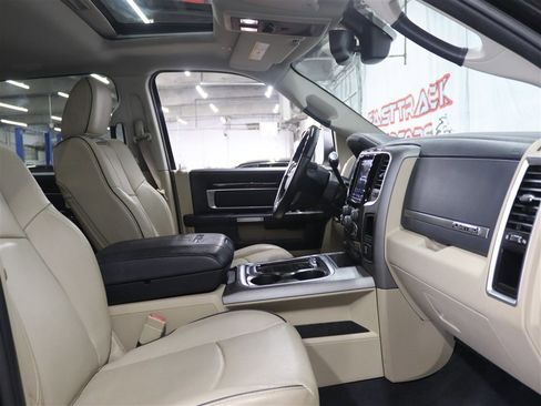 Used 2018 RAM 2500 Limited image 33