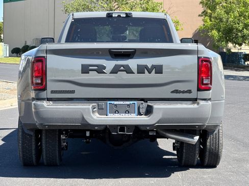 New 2026 RAM 3500 Big Horn AWD/4WD image 4