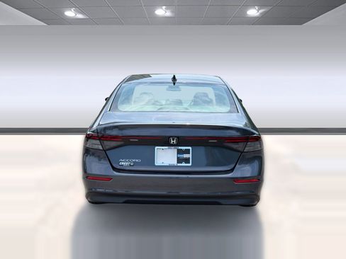 Used 2025 Honda Accord LX image 10
