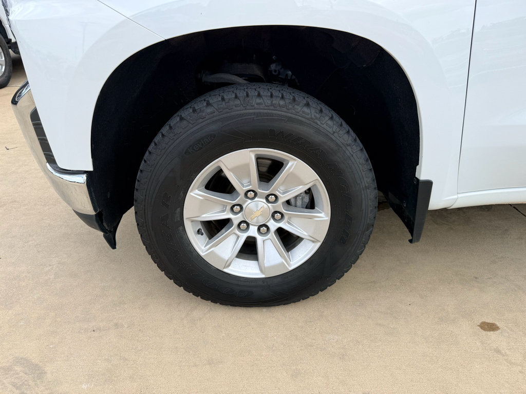 Used 2021 Chevrolet Silverado 1500 LT w/ Safety Package II AWD/4WD image 33