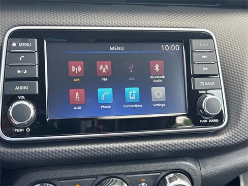 New 2025 Nissan Kicks Play S image 26