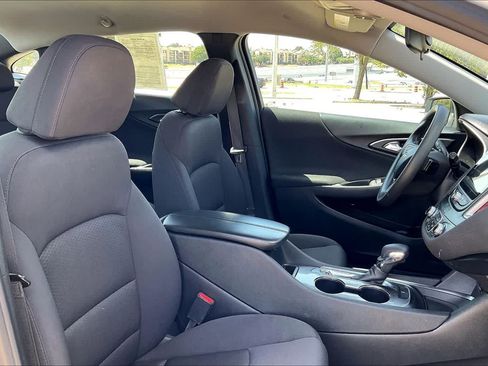 Used 2023 Chevrolet Malibu LT FWD image 12