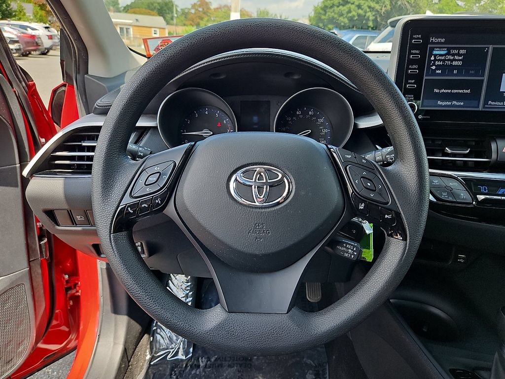 Used 2020 Toyota C-HR LE FWD image 19