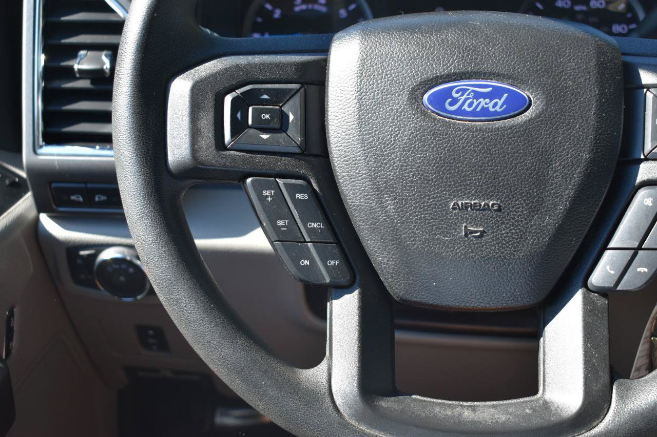 Used 2018 Ford F250 XLT w/ XLT Premium Package AWD/4WD image 32