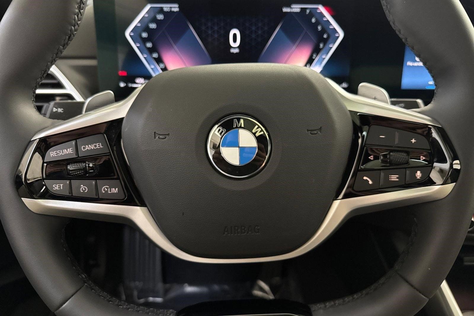 Used 2025 BMW 230i Coupe w/ Convenience Package RWD image 17