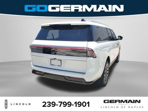New 2026 Lincoln Navigator L Black Label AWD/4WD image 8
