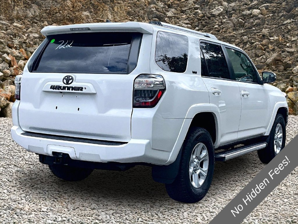 Used 2016 Toyota 4Runner SR5 Premium AWD/4WD image 2