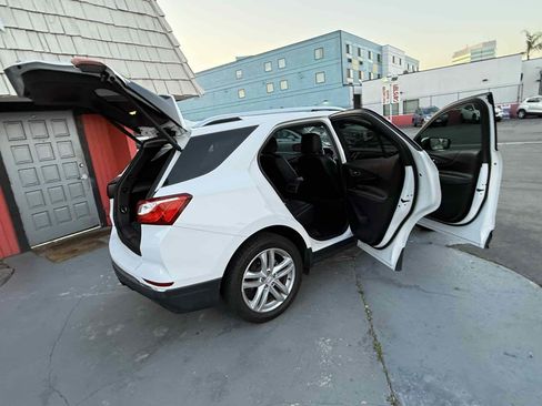 Used 2018 Chevrolet Equinox Premier FWD image 31