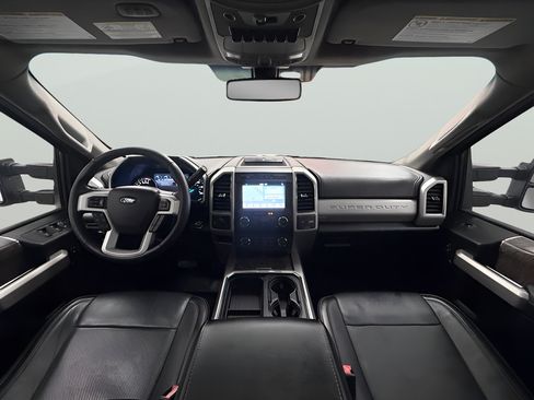 Used 2019 Ford F250 Lariat w/ Lariat Ultimate Package AWD/4WD image 17