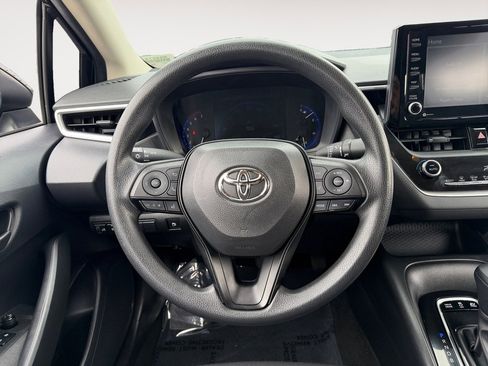 Certified 2022 Toyota Corolla LE image 12