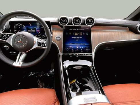 Certified 2024 Mercedes-Benz GLC 300 4MATIC image 16