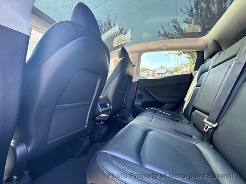 Used 2023 Tesla Model Y Long Range AWD/4WD image 16