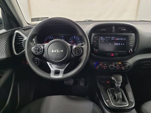 Used 2022 Kia Soul LX w/ Technology Package FWD image 22