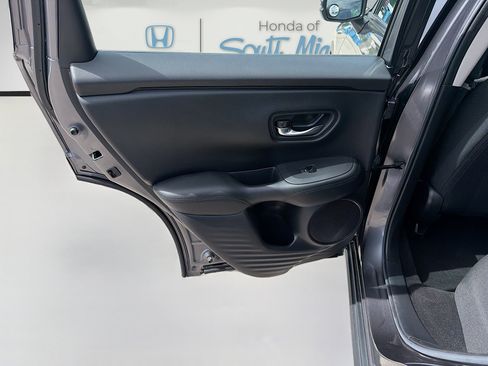 Certified 2023 Honda HR-V LX image 24