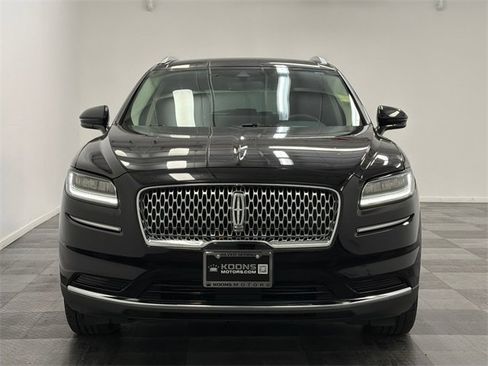 Used 2022 Lincoln Nautilus FWD w/ Premium Package image 3