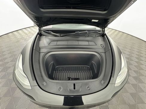 Used 2023 Tesla Model Y Long Range image 28
