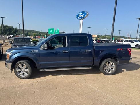 Used 2018 Ford F150 XLT w/ Equipment Group 302A Luxury AWD/4WD image 4