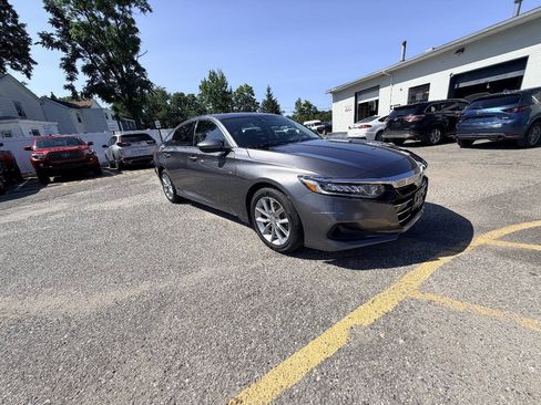 Used 2022 Honda Accord LX image 8