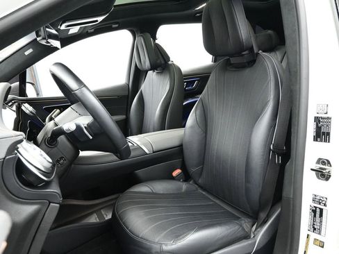 Used 2023 Mercedes-Benz EQS 580 4MATIC SUV image 13