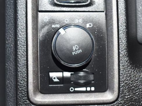 Used 2017 RAM 1500 Express w/ Black Ram 1500 Express Group AWD/4WD image 22