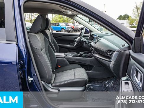 Used 2025 Nissan Rogue SV image 23