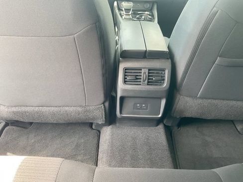 Certified 2023 Nissan Rogue SV AWD/4WD image 32