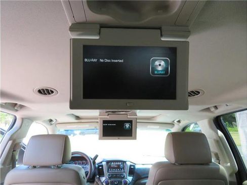 Used 2016 Chevrolet Suburban LTZ image 31