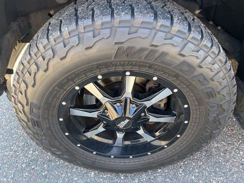 Used 2015 Ford F150 Lariat w/ Equipment Group 502A Luxury image 18