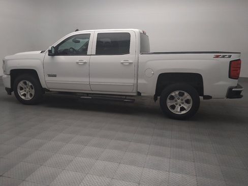 Used 2018 Chevrolet Silverado 1500 LT w/ Texas Edition AWD/4WD image 3