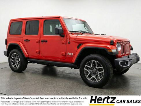 Used 2025 Jeep Wrangler Sahara image 1