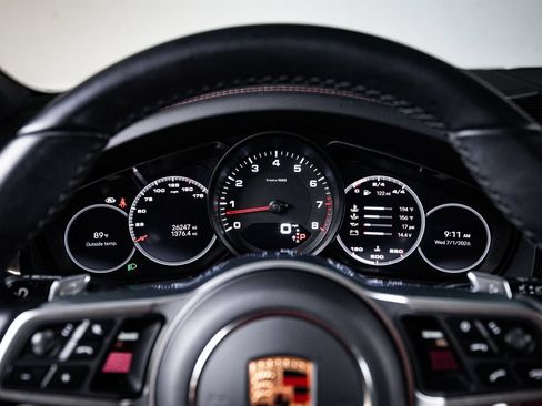 Certified 2023 Porsche Cayenne AWD/4WD image 15